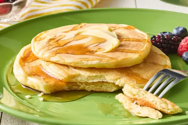 3-Ingredient Pancakes (Easy High-Protein Breakfast!)
