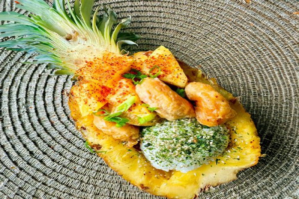 Hawaiian Garlic Shrimp