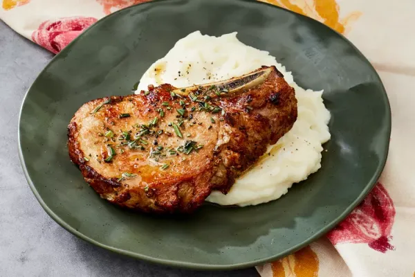 Cast Iron Pork Chops